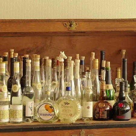 Restaurant Und Zum Weissen Ross Отель 2*