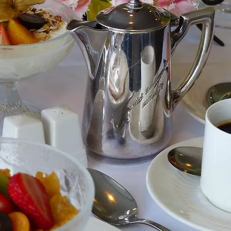 Restaurant Und Zum Weissen Ross Отель Мельн