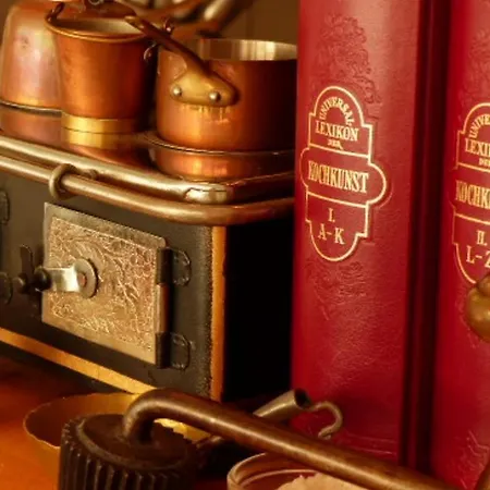 Restaurant Und Zum Weissen Ross Mölln