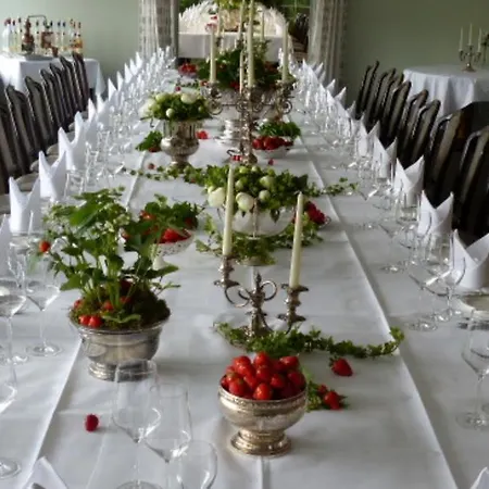 Restaurant Und Zum Weissen Ross 2*