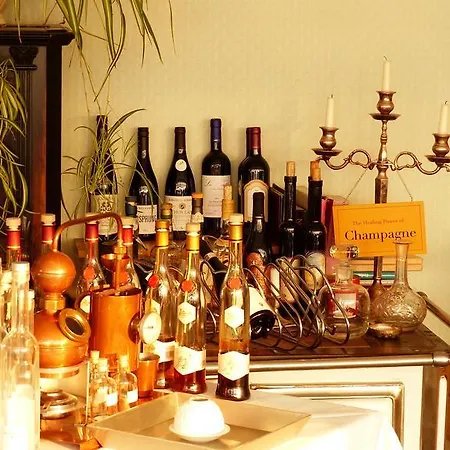 Restaurant Und Zum Weissen Ross Мельн