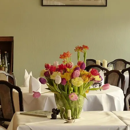 Restaurant Und Zum Weissen Ross 2*