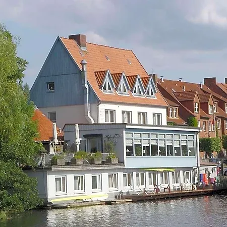 Restaurant Und Zum Weissen Ross 2*