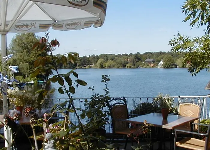 Restaurant Und Zum Weissen Ross Hotel 2*