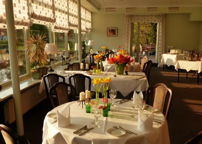 Restaurant Und Zum Weissen Ross Hotel 2*