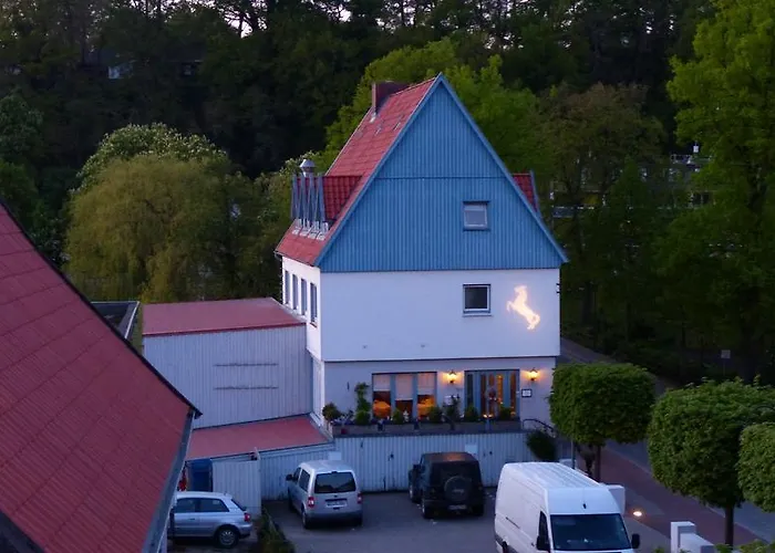 Restaurant Und Zum Weissen Ross Hotel 2*